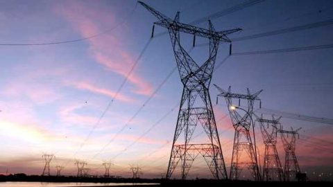 Crollo della domanda di elettricità in giugno in Italia